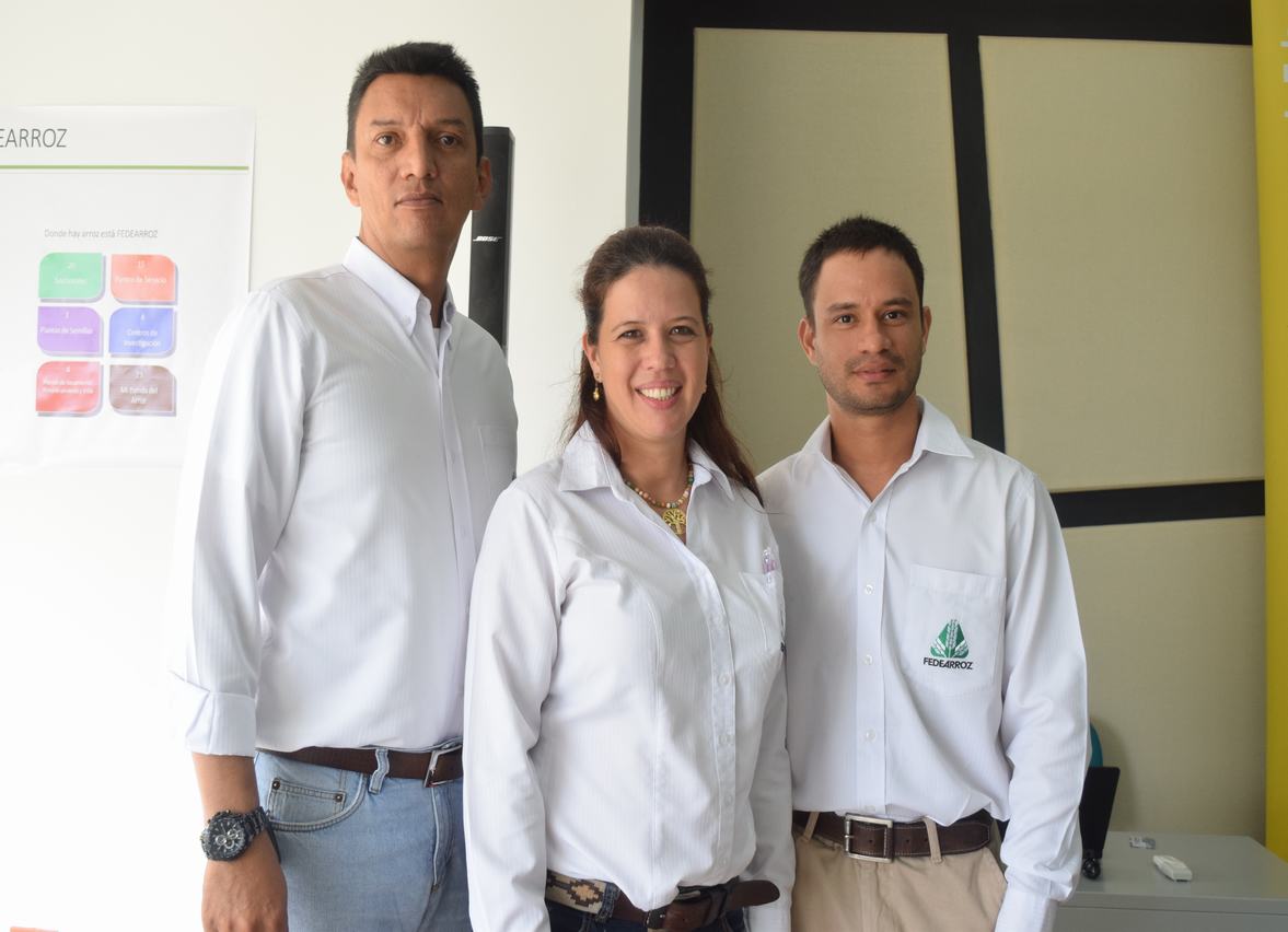 Nelson Amezquita, Johana Echeverry y Elib García.